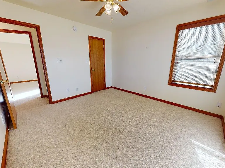 402 N Lafayette St — Photo 11