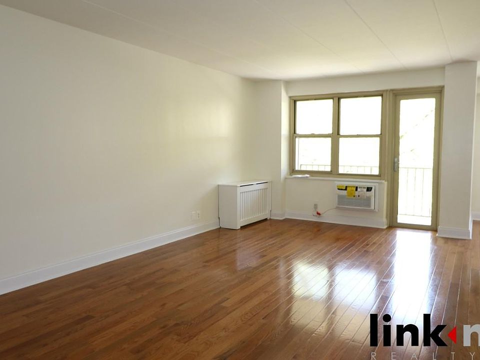 1st image of 30 Park Ave APT 4E