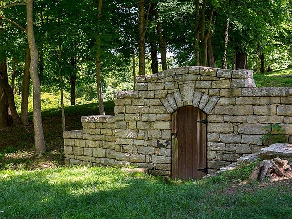 4th image of 6708 Glen Springs Ct