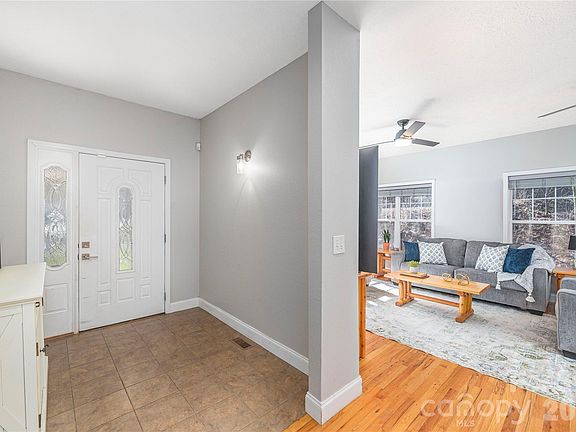 2nd image of 650 Dogwood Dr
