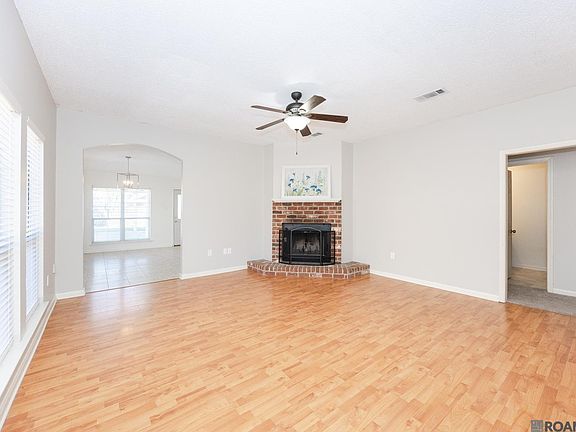 4th image of 3650 Christina Ave