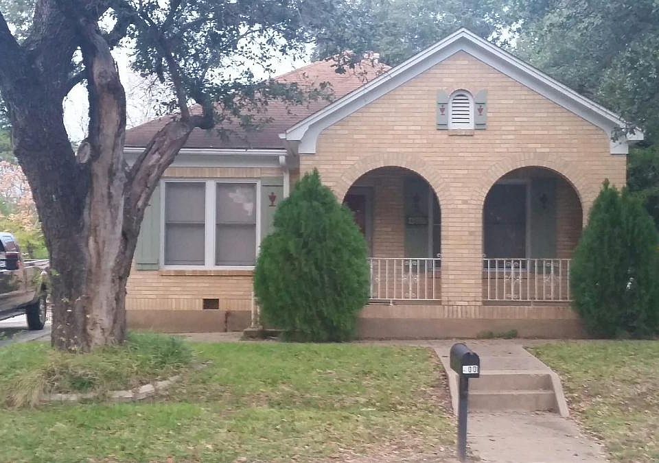 300 W 30th Bryan, TX