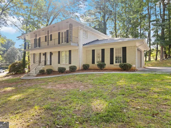 2754 Dresden Trl, East Pt, GA 30344