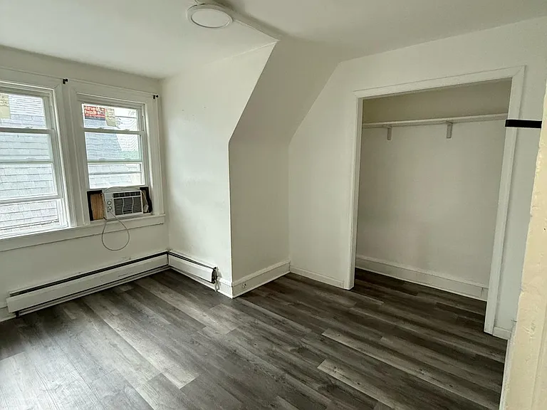 132 Sambourne St #3 — Photo 2