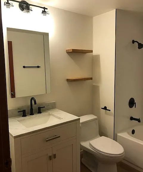 8860 Villa La Jolla Dr #110 — Photo 13