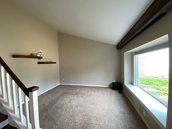 5th image of 827 SW 316th Ct