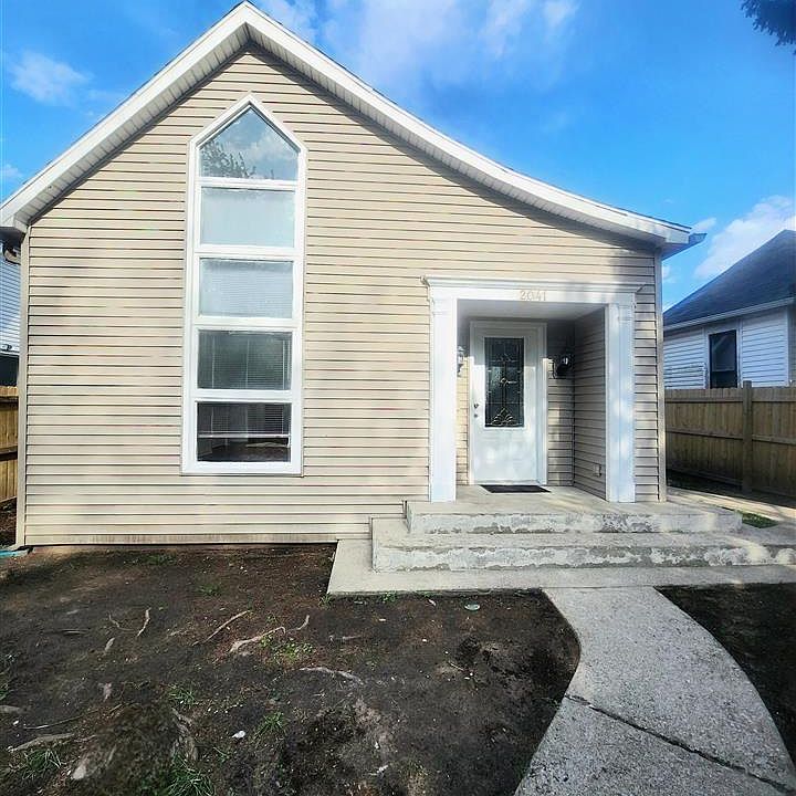 1st image of 2041 N 9th St