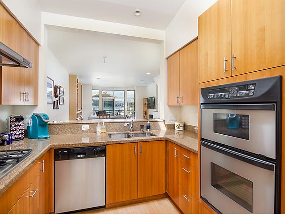 5th image of 80 E Roanoke St Unit 7