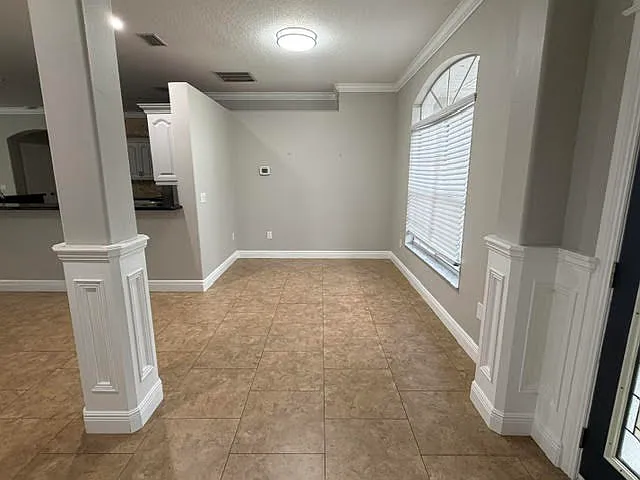 165 Brookside Ct — Photo 3