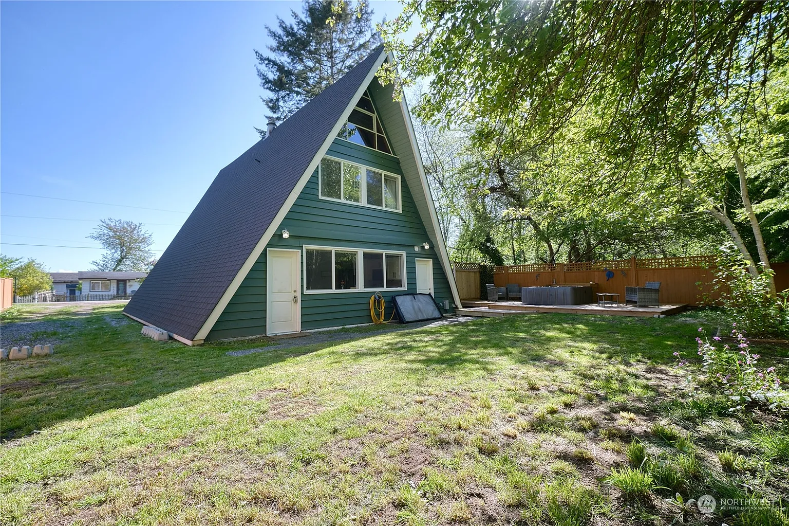 1392 Peltier Drive photo 1