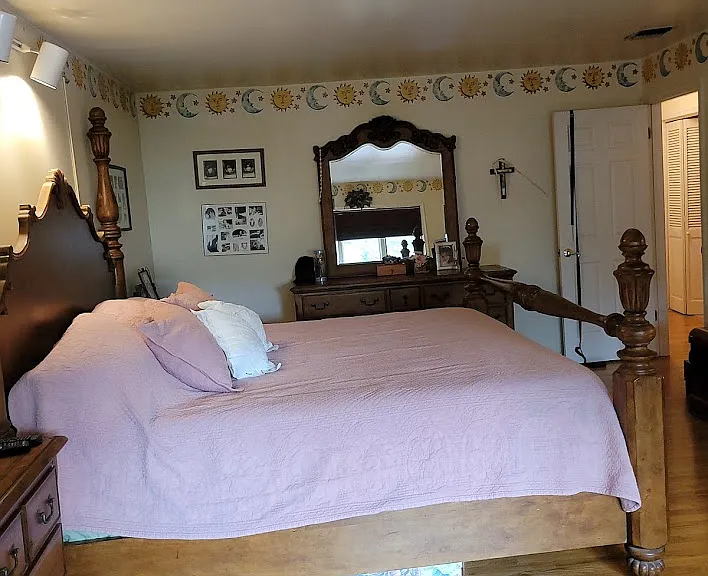 88 Hawthorne Ave — Photo 16