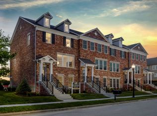 1974 Rhettsbury St, Carmel, IN 46032