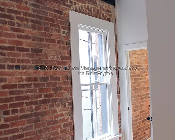4 Zebulon St #2B — Photo 8
