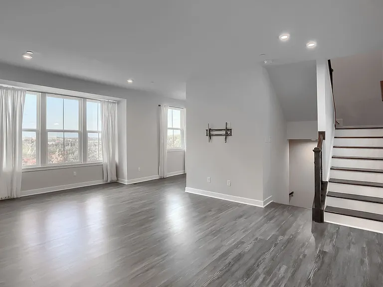 137 Moyer Hill Dr — Photo 13