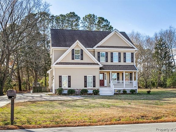 3rd image of 688 Poquoson Ave