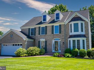 1403 Winterland Ct, Herndon, VA 20170
