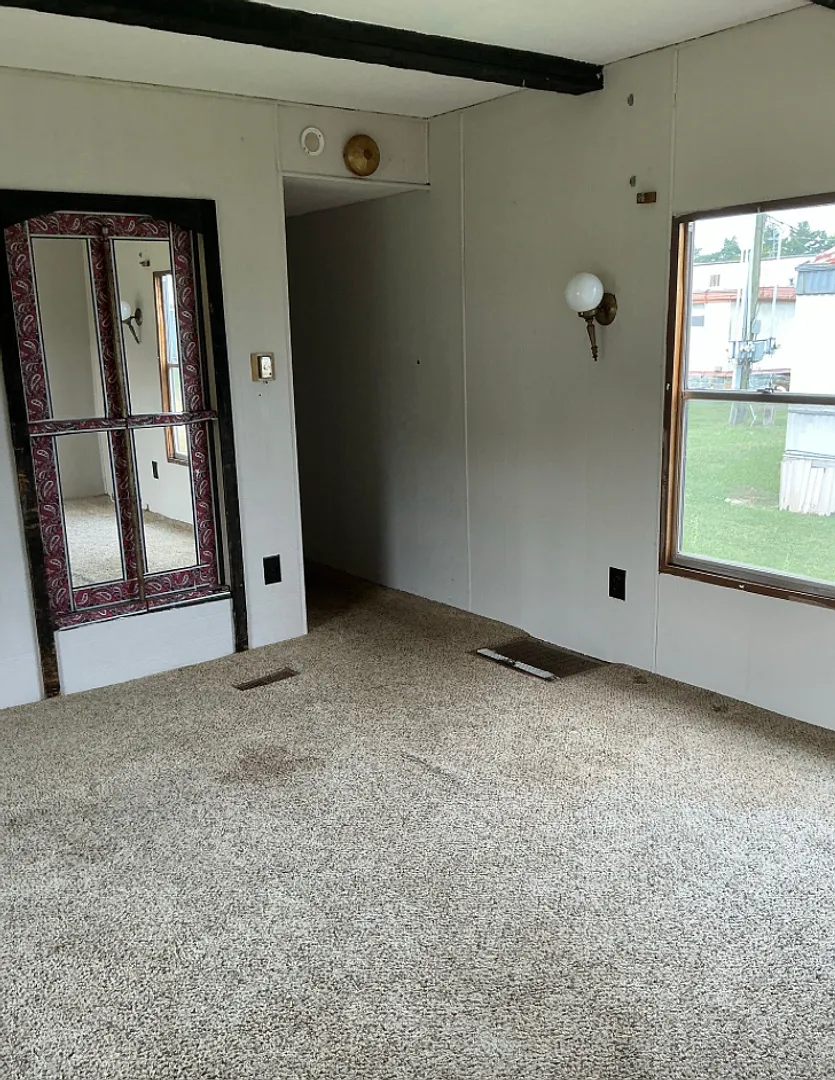 2871 N Charles lot 5 — Photo 3