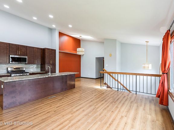 2nd image of 17581 Windsor Pkwy #1