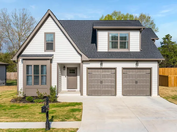 8906 Silver Maple Dr, Ooltewah, TN 37363