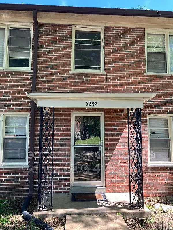 1 bed, 1.0 bath, 675 sqft, $745 — Photo 2