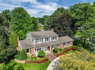 920 Spartan Ct, Rochester Hills, MI 48309