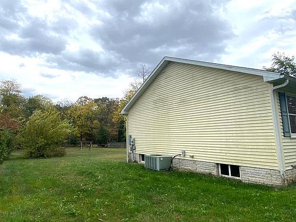 3rd image of 6814 Red Bird Ln