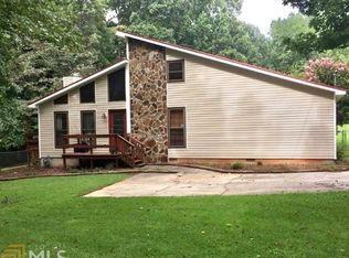 2399 Sharpsburg McCullum Rd, Newnan, GA 30265