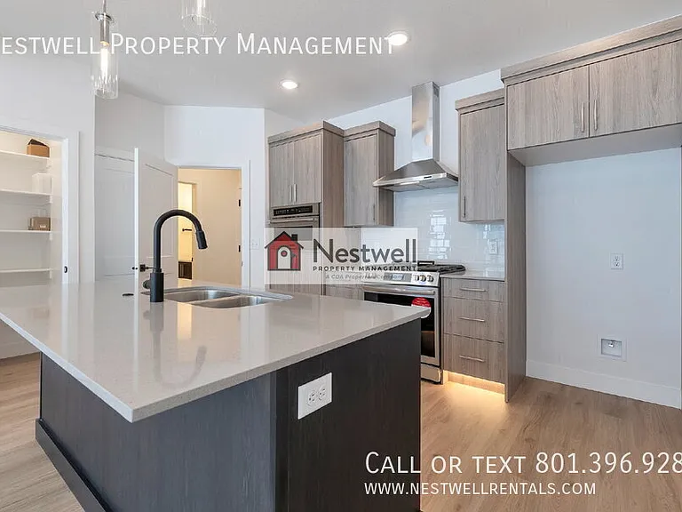 4321 W 5430 S #A — Photo 2