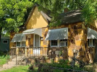 541 S Main St, Lindsborg, KS 67456
