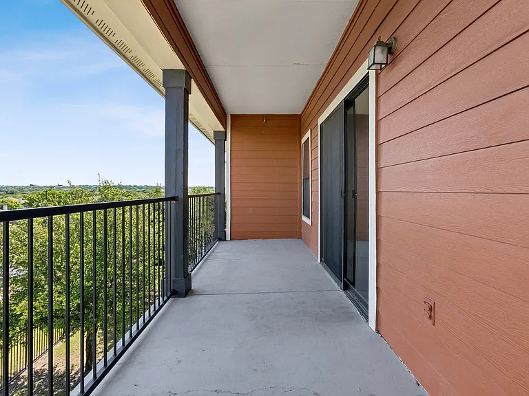 401 Teravista — Photo 24