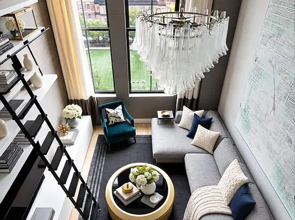 421 Hudson St APT 610, New York, NY 10014