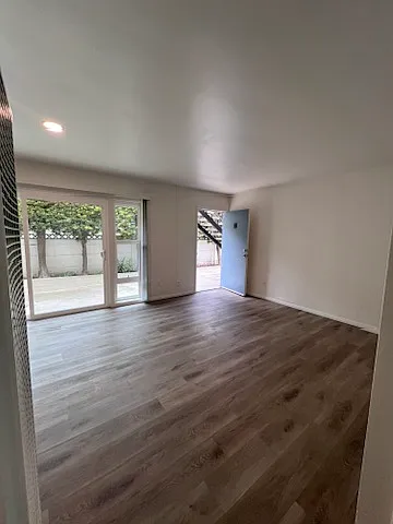 4886 Orchard Ave #B — Photo 2