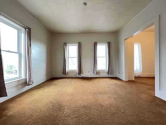 4th image of 1397 Washington St #C