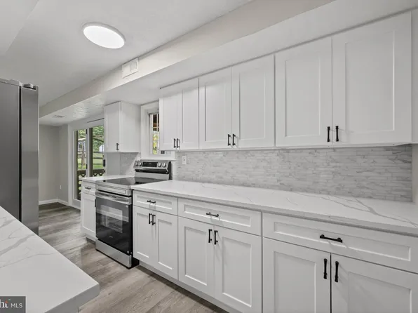 6490 Barchink Pl, Columbia, MD 21045
