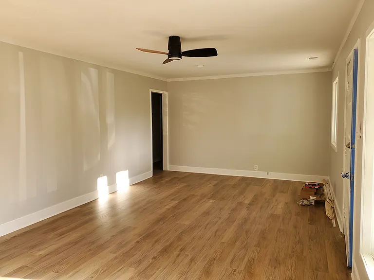 411 Sussex Dr — Photo 6