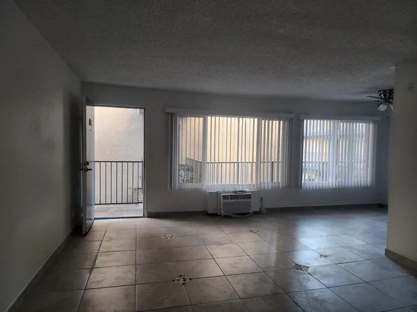 8530 Cedros Ave APT 11, Panorama City, CA 91402