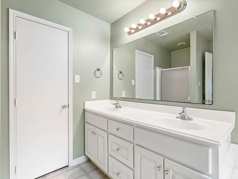 16394 Long Valley Ct — Photo 20