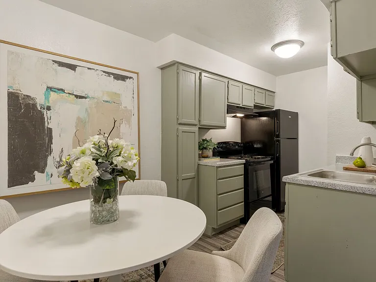 Forest Pointe Apartments — Photo 50
