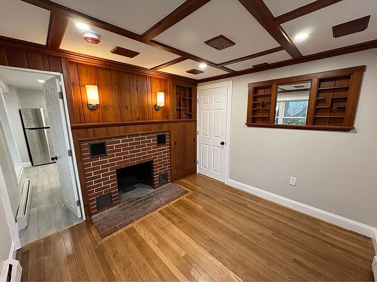 20 Main St #2 — Photo 9