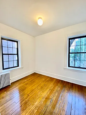 Rented by CMV Realty Inc. | media 10