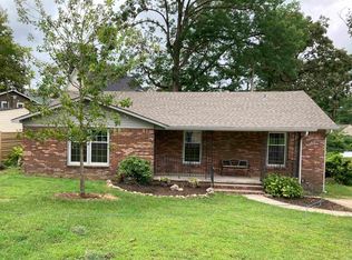 218 Englewood Rd, Cammack Village, AR 72207