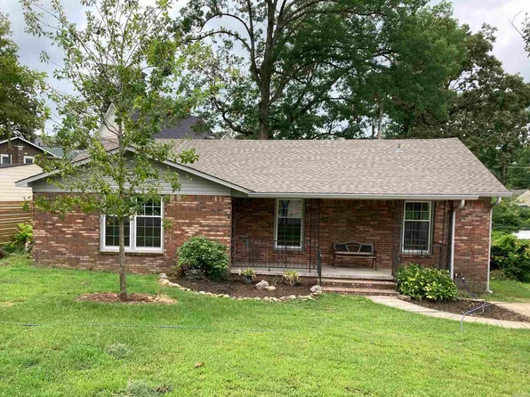 218 Englewood Rd, Cammack Village, AR 72207