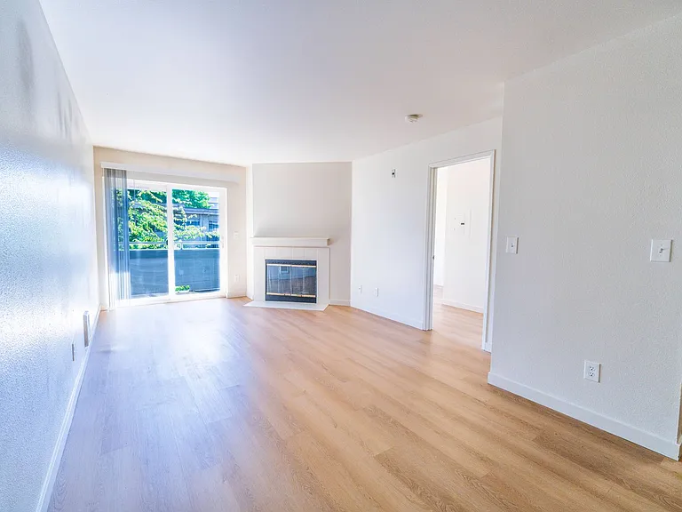 3624 Phinney Ave N — Photo 12