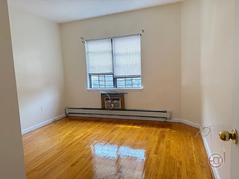 731 E 181st St #3 — Photo 3