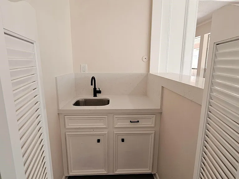 16627 Aldenham Pl — Photo 2