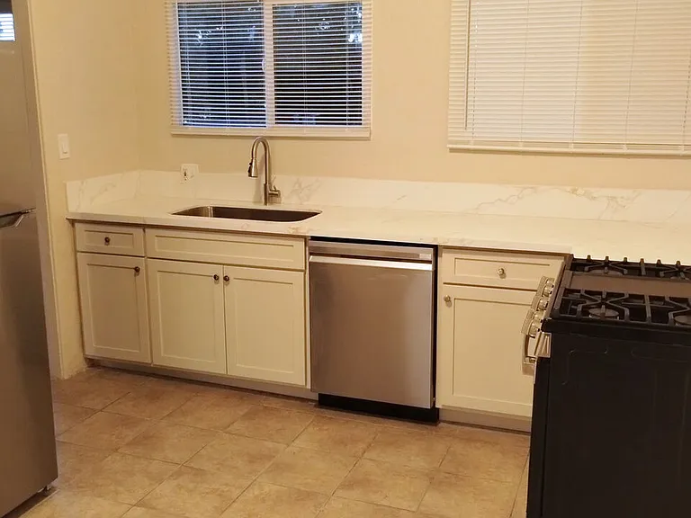 6133 Cashio St #1/2 — Photo 6