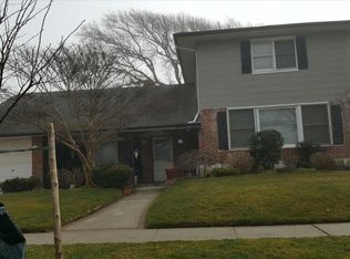 62 Dutchess Blvd, Atlantic Beach, NY 11509