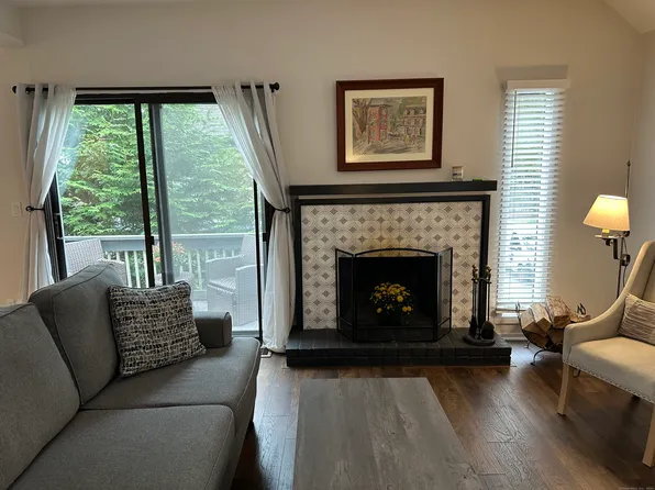 879 Heritage Village #A, Southbury, CT 06488