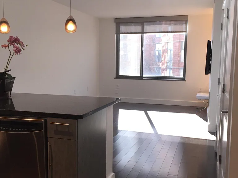 2001 15th St N #217 — Photo 3