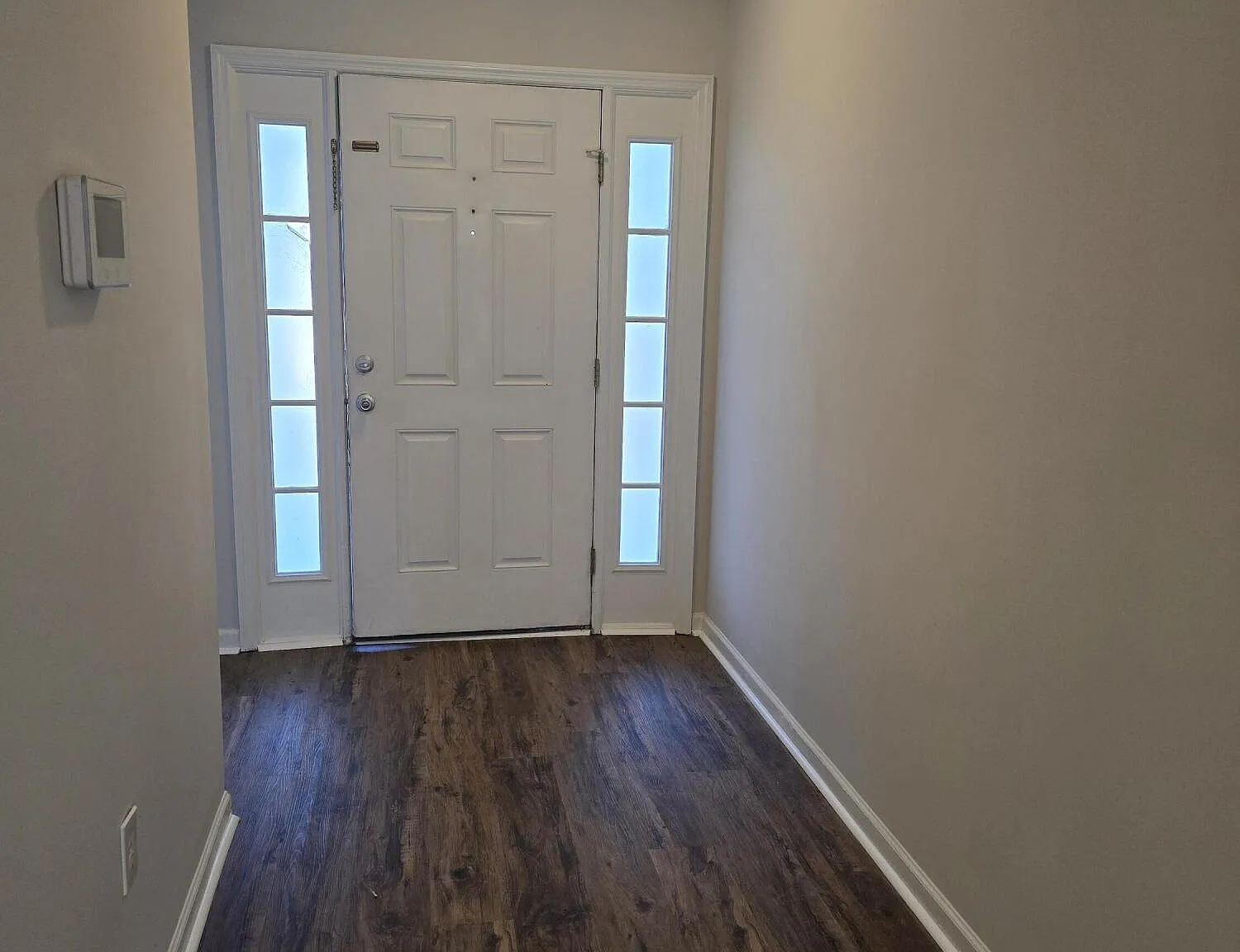 3 bed, 2.0 bath, 1437 sqft, $1,795 — Photo 3